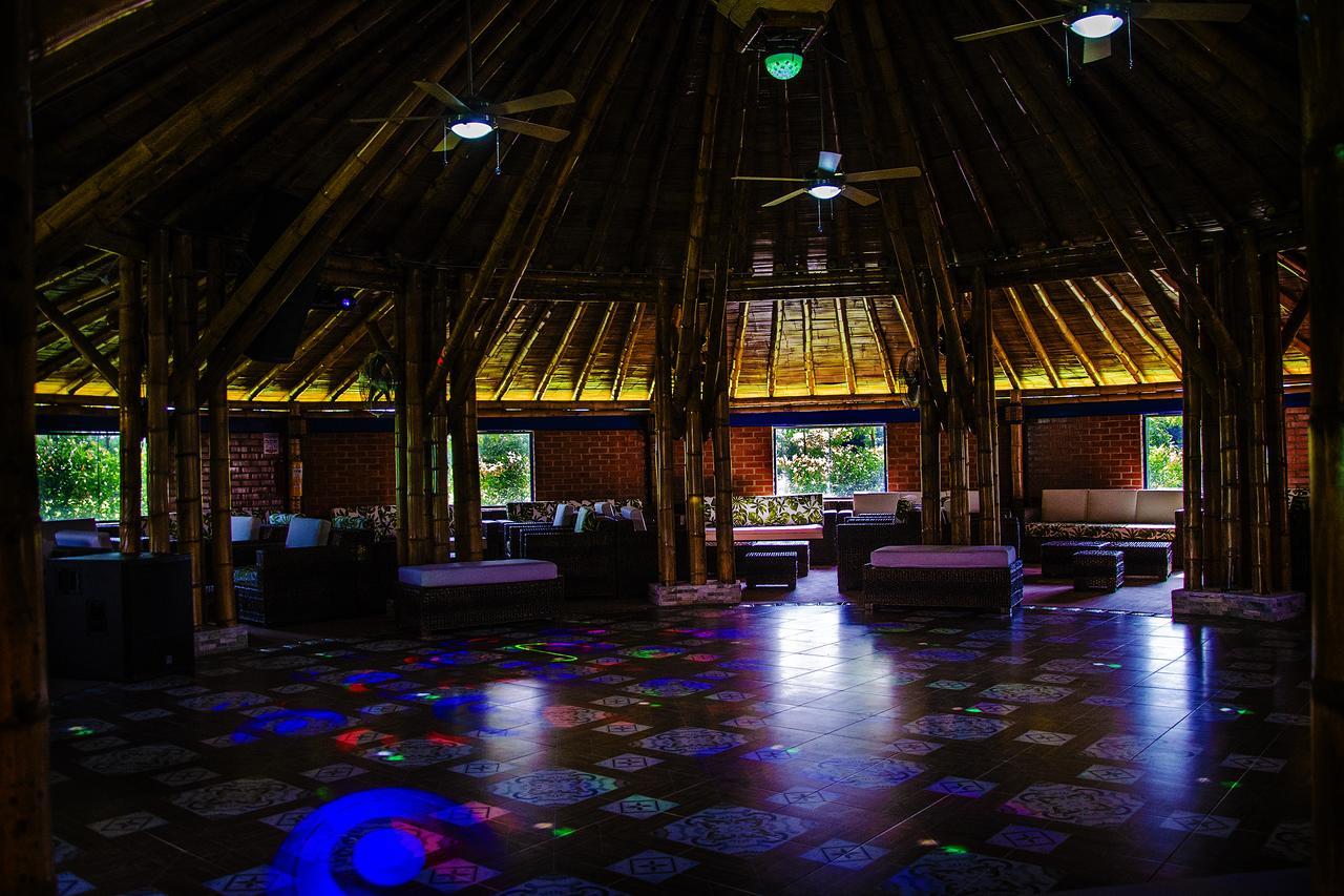 Hotel Campestre Tardes Calenas Yumbo Esterno foto